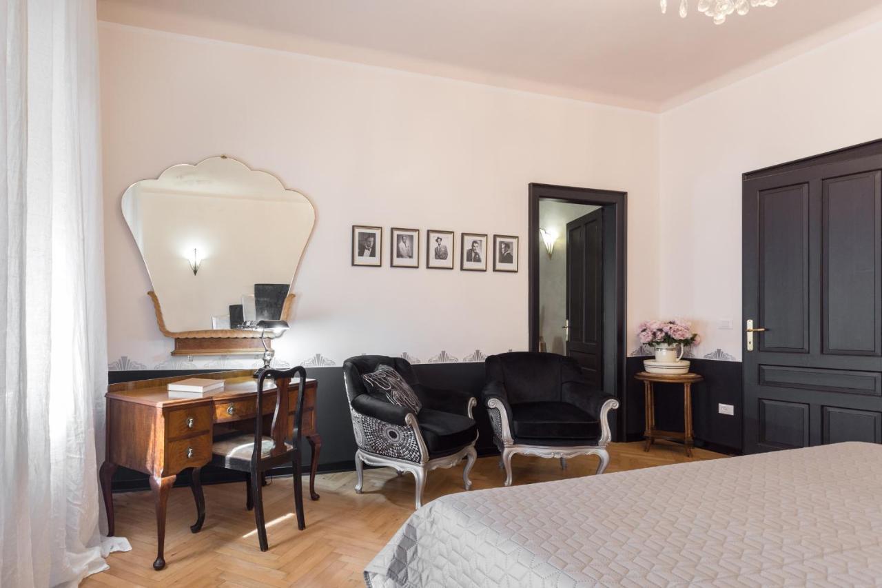 Апартаменты La Casa Di Gatsby Lusso In Pieno Centro Con Parcheggio Гориция Экстерьер фото