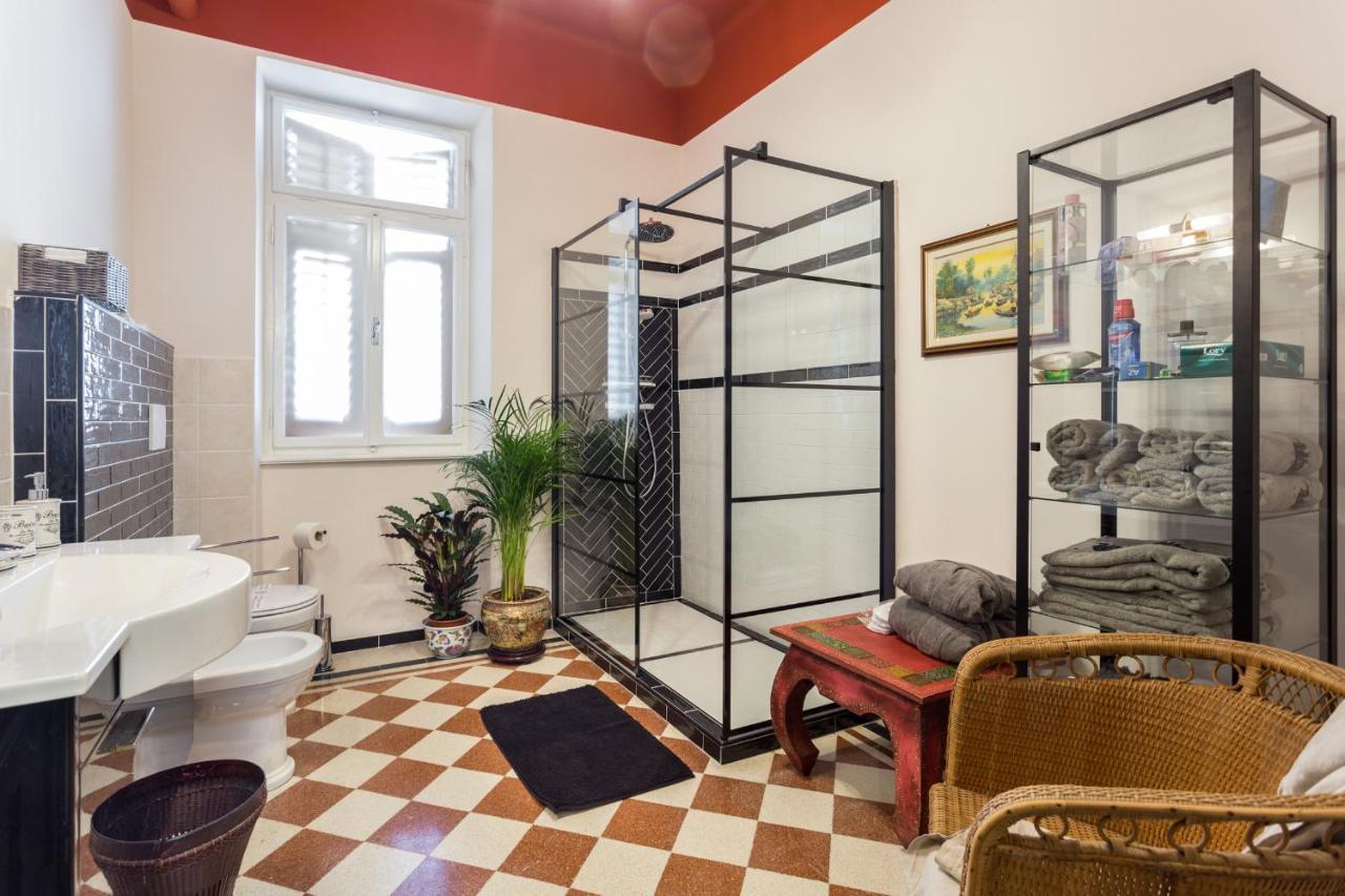 Апартаменты La Casa Di Gatsby Lusso In Pieno Centro Con Parcheggio Гориция Экстерьер фото